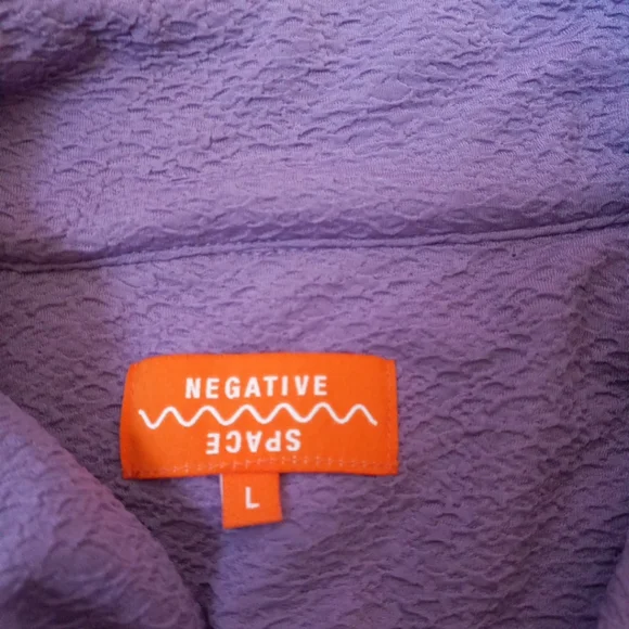 Negative Space Mens Casual Button Up Shirt Size Large Color Purple Side Pockets - Picture 5 of 7